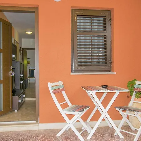 Maria, In A Quiet Location Near The Apartment Rovinj